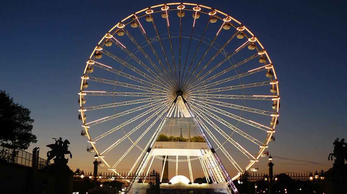 à Paris, où les invités ont pu dîner dans la Grande Roue.