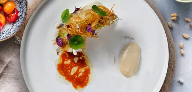 Fine dining af Sakura Kylling med yams, kejserhat, sojaemulsion