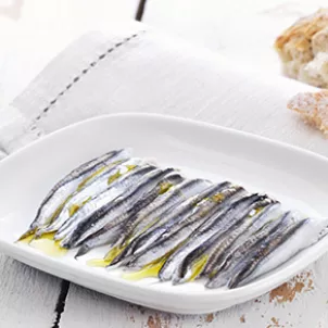 Anchovies_in_oil_cicchetti