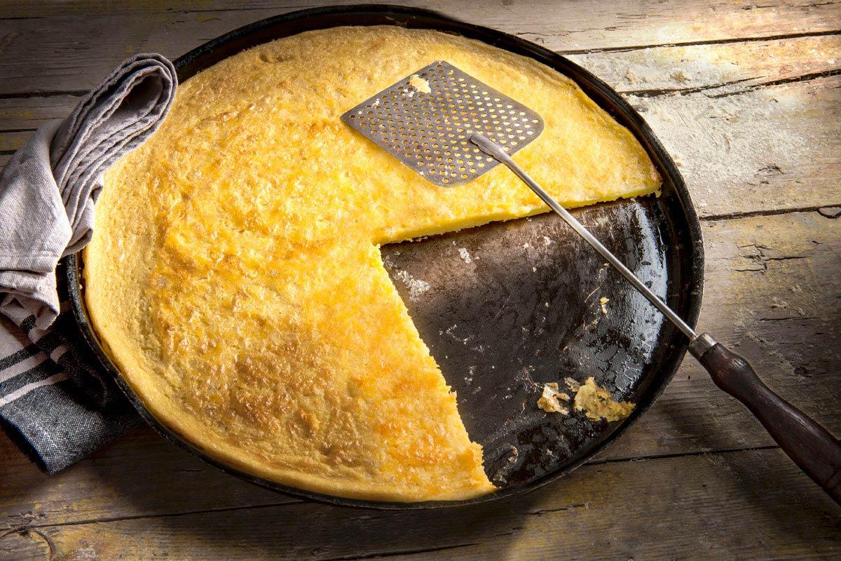 Farinata di ceci street food italiano
