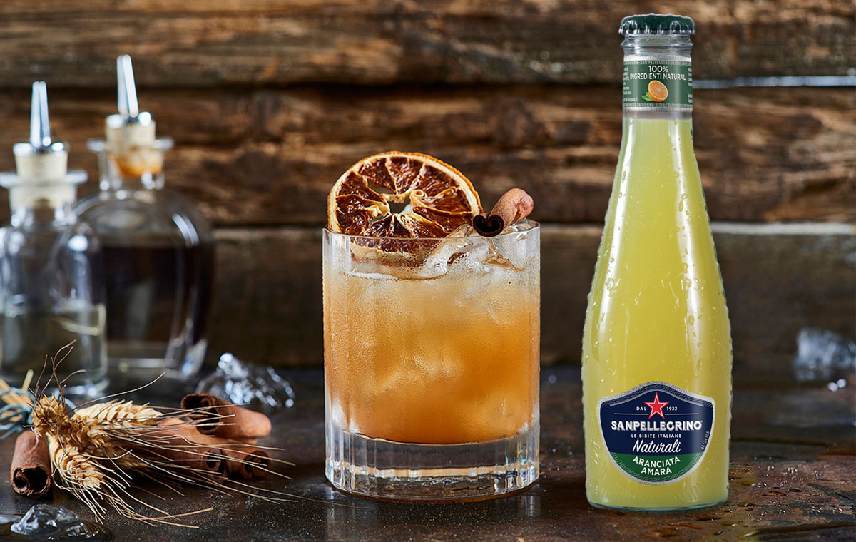 Darkus cocktail allo zenzero e Aranciata Amara Sanpellegrino