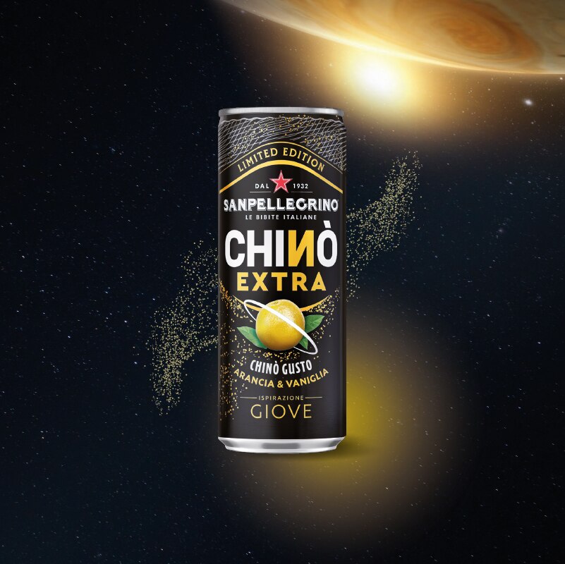 Lattina di Chinò Extra su fondo nero