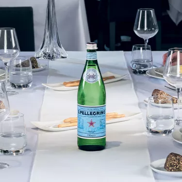 Acqua minerale naturale frizzante S.Pellegrino