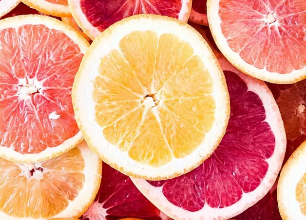 pink-grapfruit-slices-origins Slices of pink grapefruit