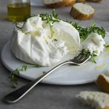 Stracciatella cheese for muffoletta