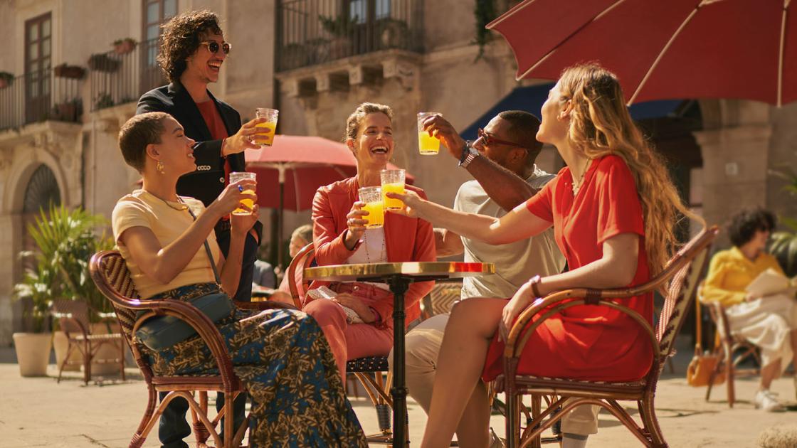 Italian Sparkling Drinks, life sparkles under the sun Sanpellegrino