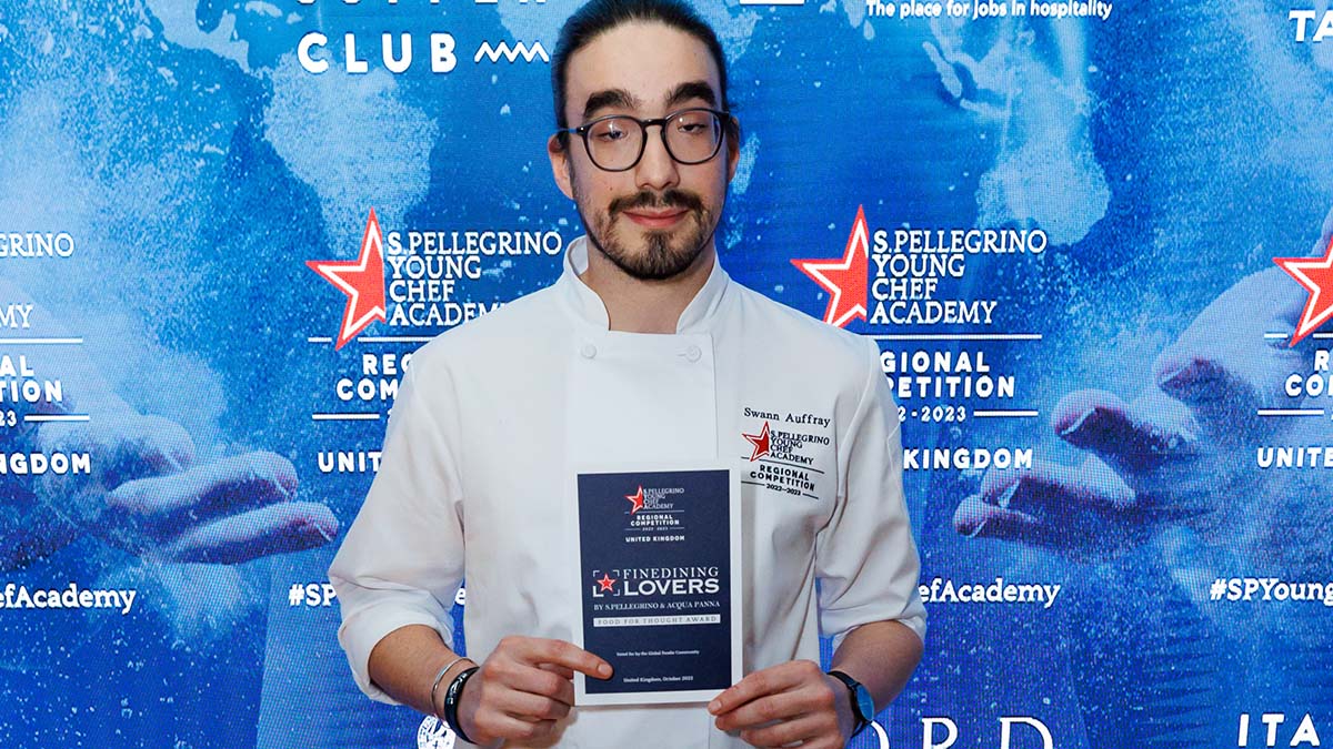 Swann Auffray winner of the Fine Dining Lovers Community Award in UK regional final 2022