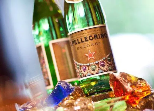 s.pellegrino-bulgari-collection-bottle-label-details-2