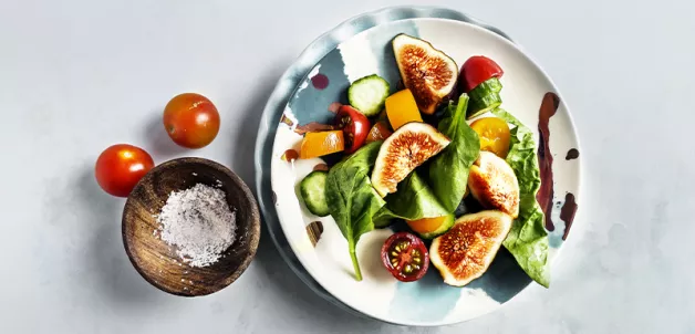 Legumes and fruit salad