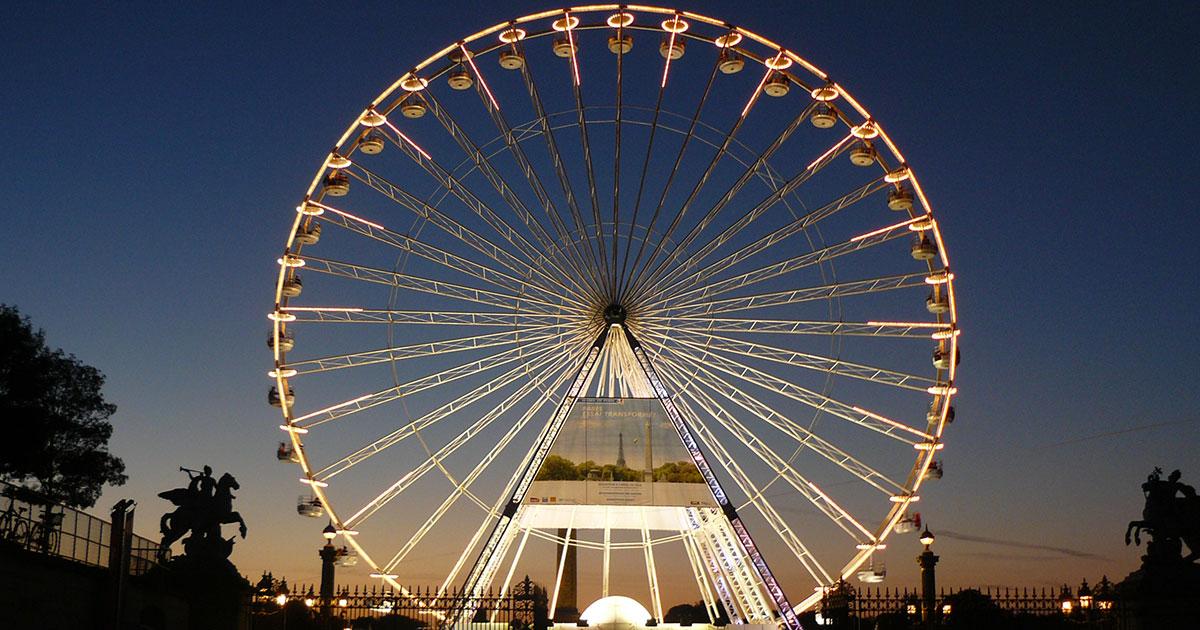S.Pellegrino organized  a unique dining experience on the Grand Roue on Place de la Concorde in Paris